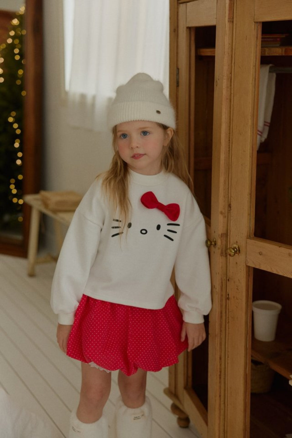 立體蝴蝶結KT厚款衛衣