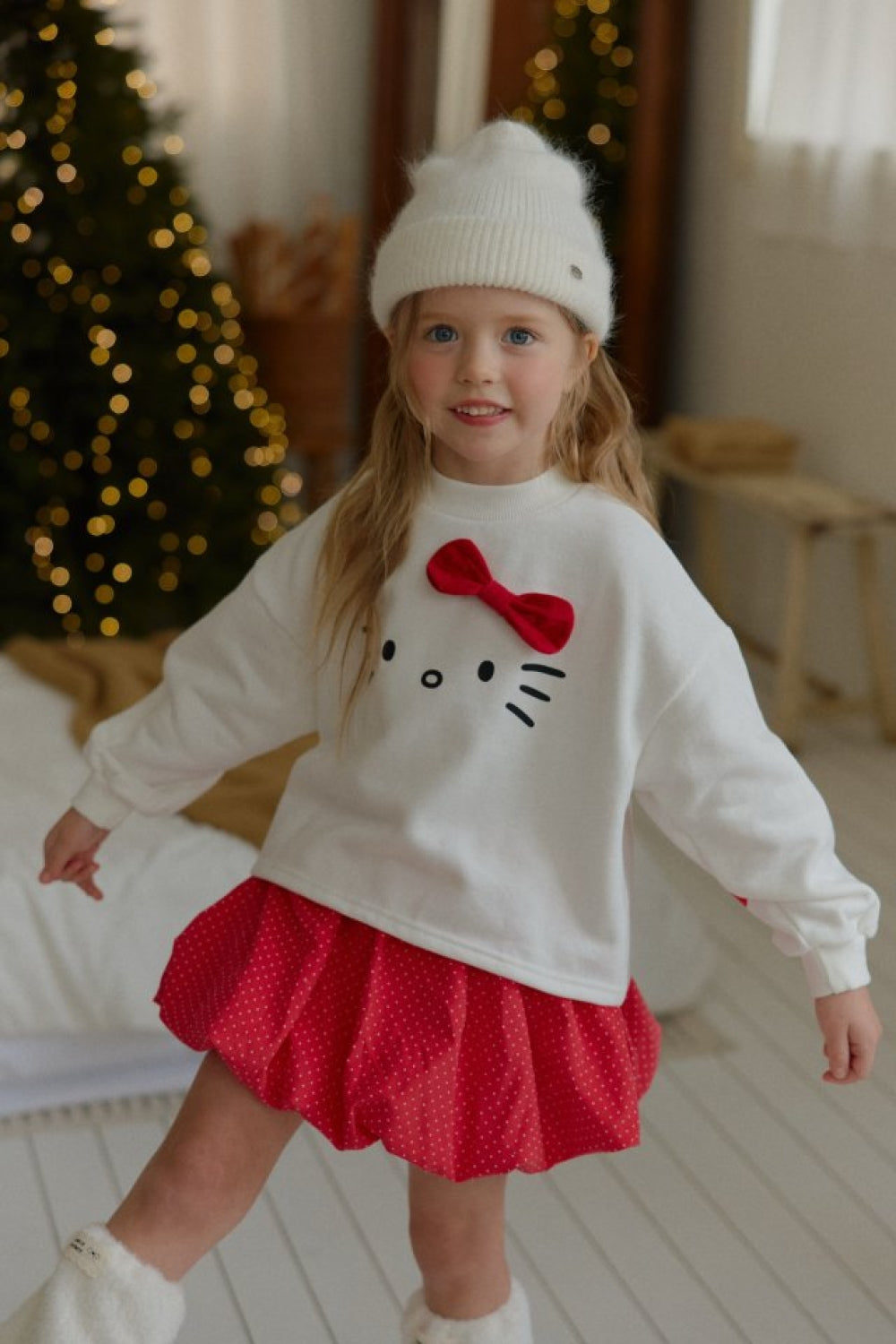 立體蝴蝶結KT厚款衛衣