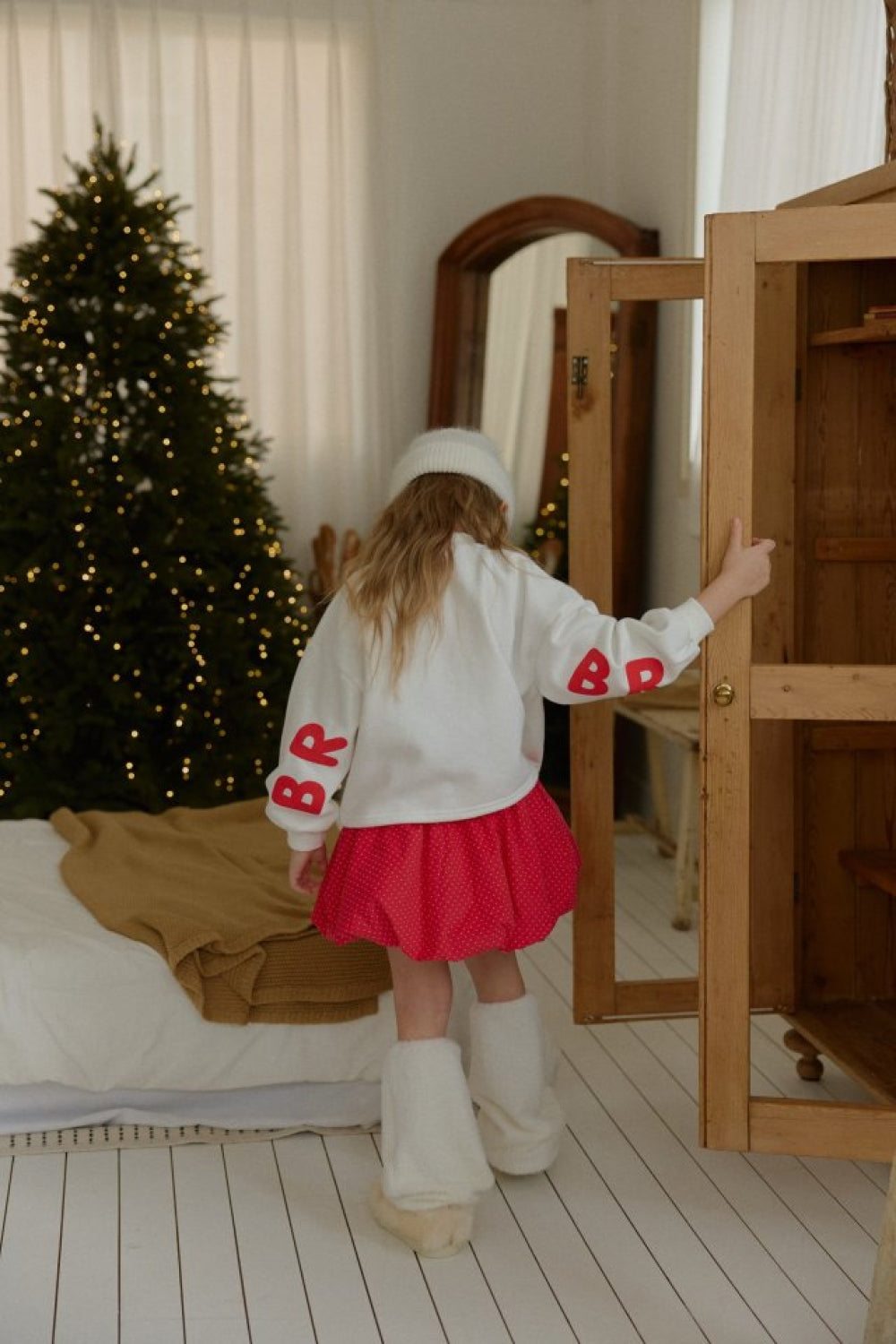 立體蝴蝶結KT厚款衛衣